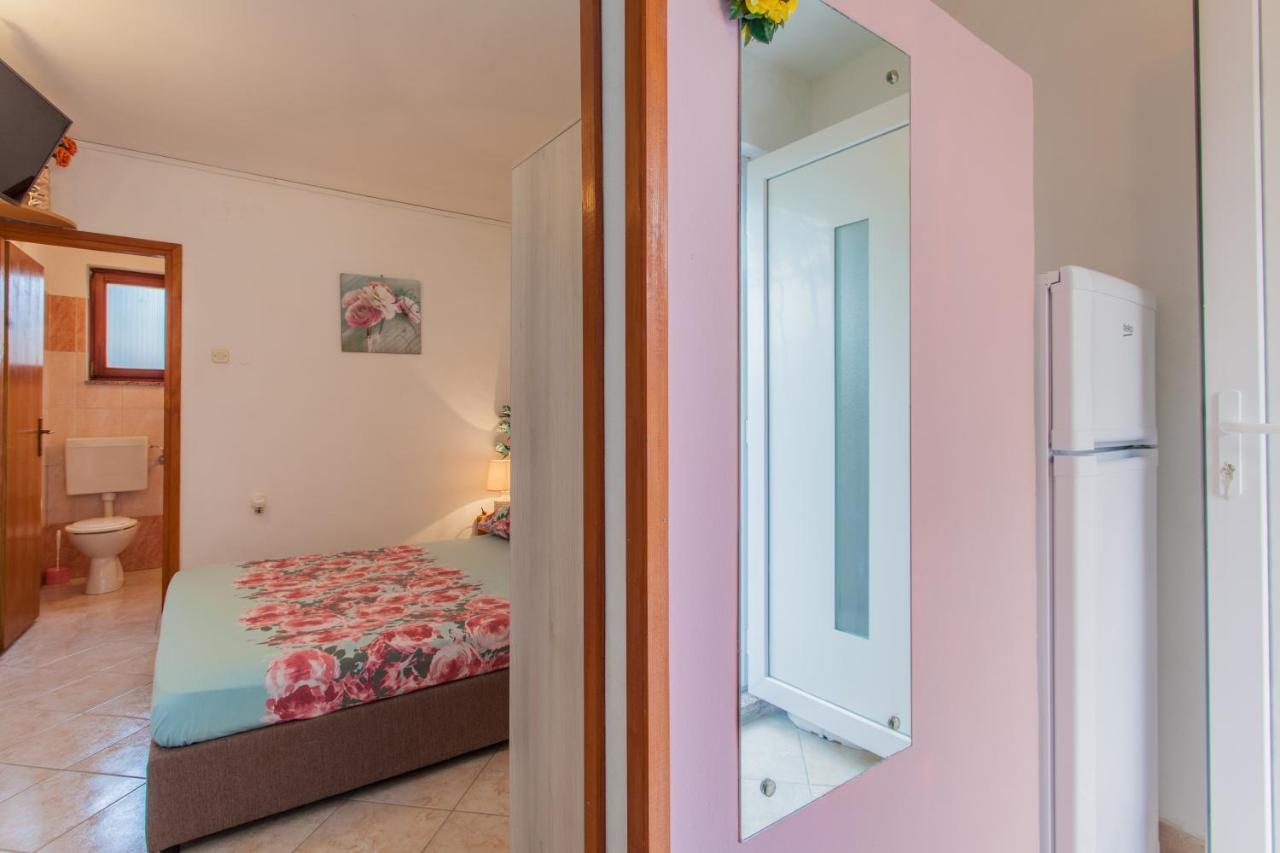 Rooms Muzic Cres Exterior foto